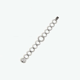 Armschmuck aus Platin mit Brillanten