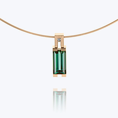 Collier aus 18 Karat Rotgold mit Turmalin aus Namibia und Diamant