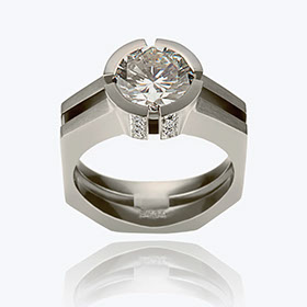 Ring aus Platin mit Brillant Solitär und Brillanten